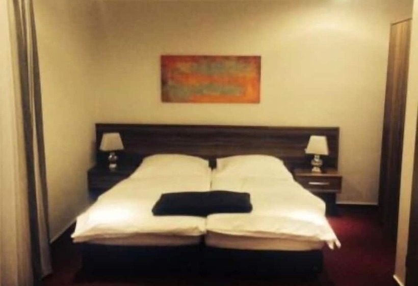 スイート, Friesenhof