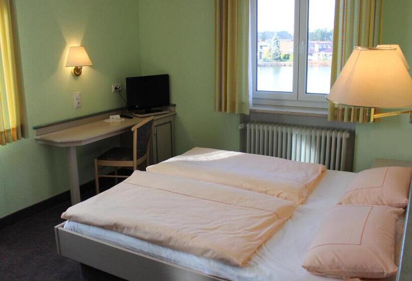 标准三人间, Gasthof Seehof