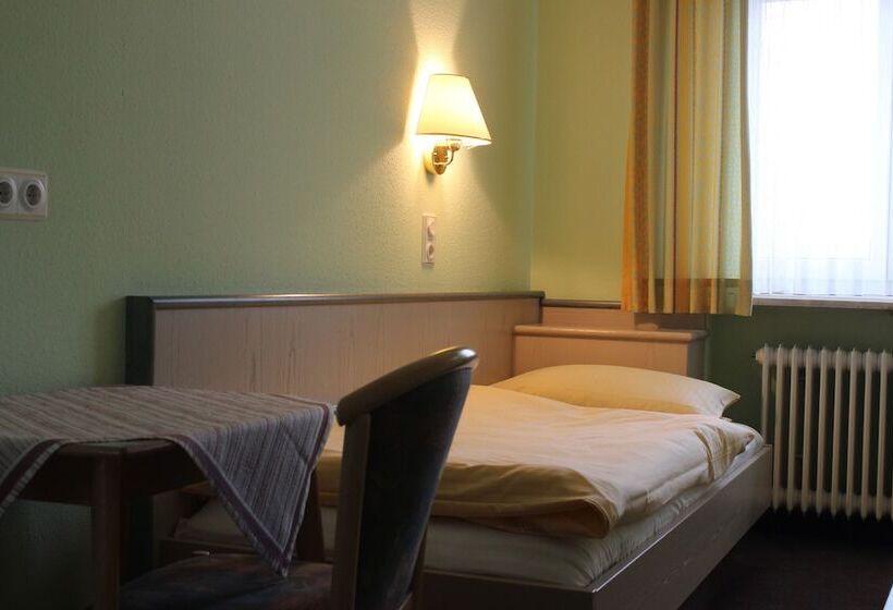 标准三人间, Gasthof Seehof