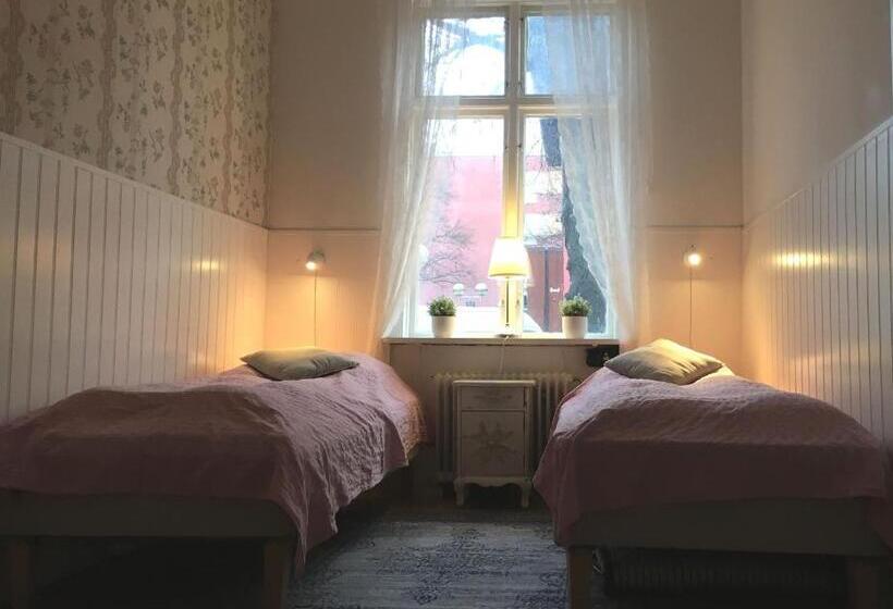 Quarto Estandar Banheiro Compartilhado, L Kungsängstorg