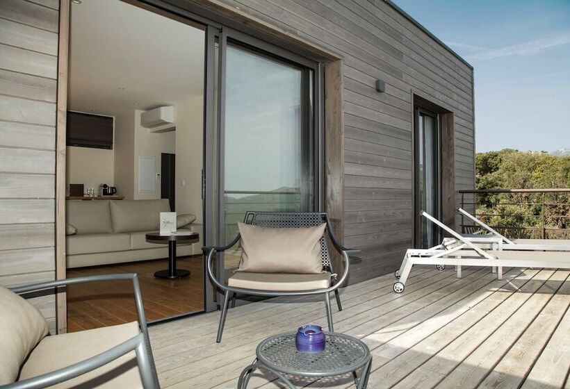 带海景的复工套房, Le Tomino