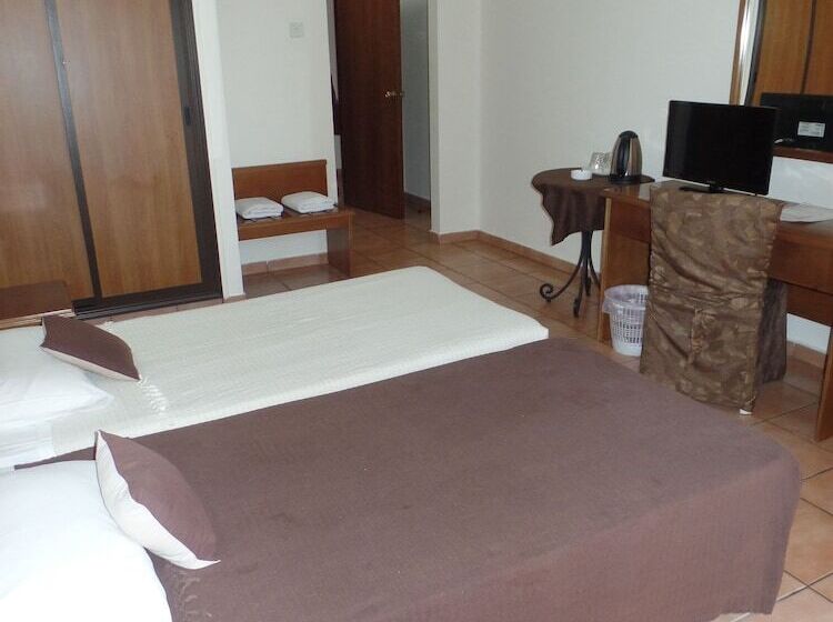 스탠다드 룸, Metropole