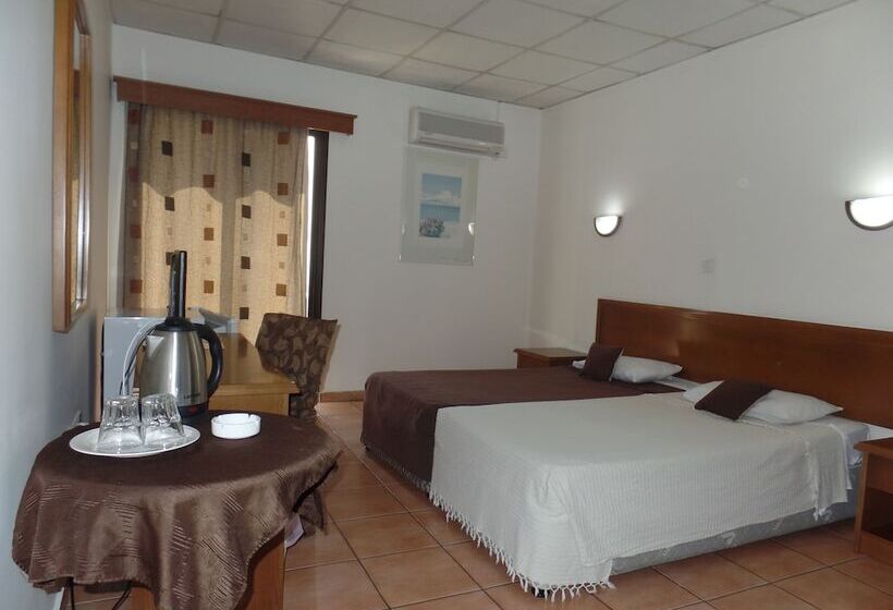 Quarto Estandar, Metropole
