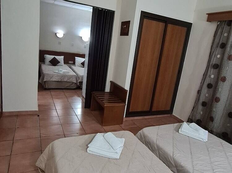 이코노이 4인룸, Metropole