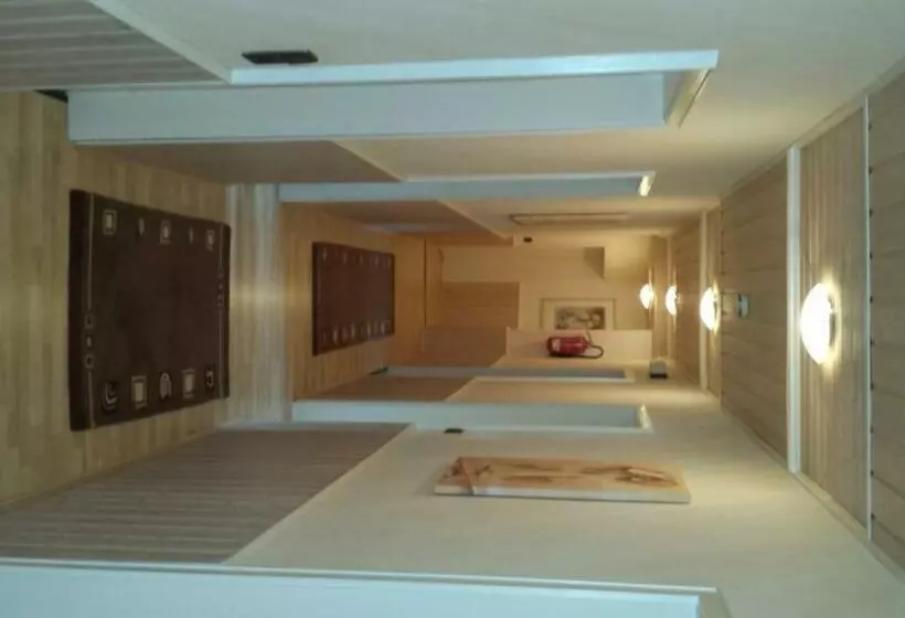 اتاق استاندارد یک نفره, Restaurant Platamon