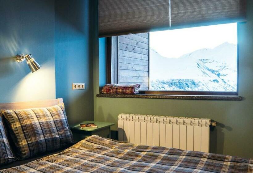 اتاق استاندارد با چشم‌انداز کوهستان, Tsar Bani Spa Resort