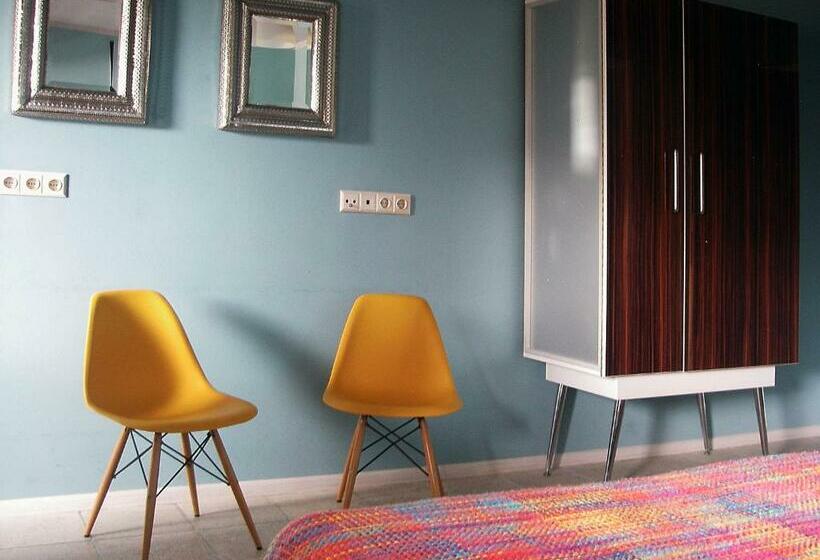 اتاق استاندارد با چشم‌انداز کوهستان, Tsar Bani Spa Resort