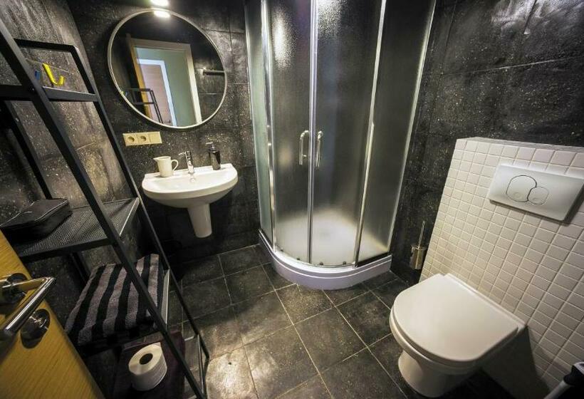 اتاق استاندارد با چشم‌انداز کوهستان, Tsar Bani Spa Resort