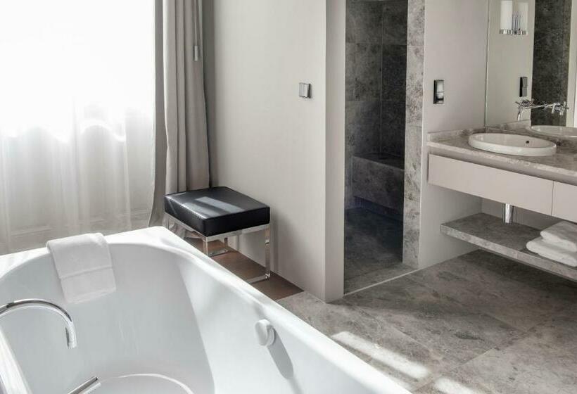 Полулюкс, Hôtel De Tourrel, Saint Rémy De Provence, A Member Of Design Hotels