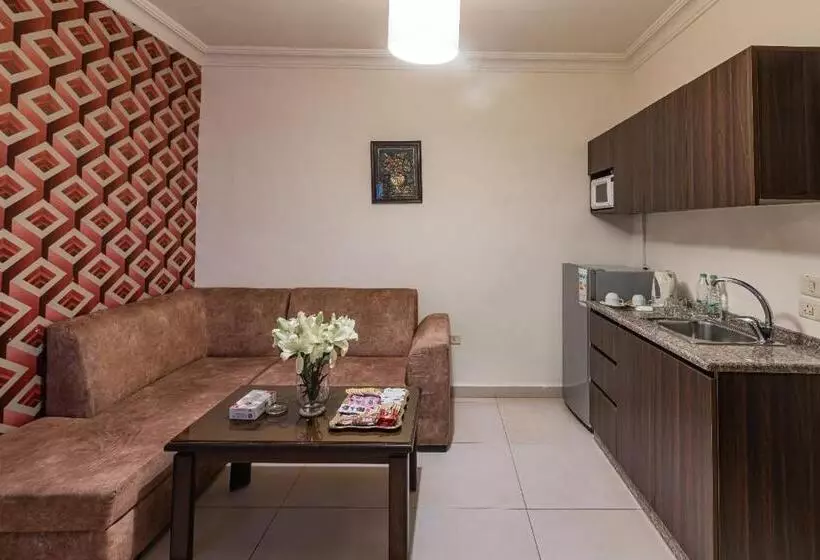 سوییت جونیور لوکس, Lancaster Hotel Apartments Gardens