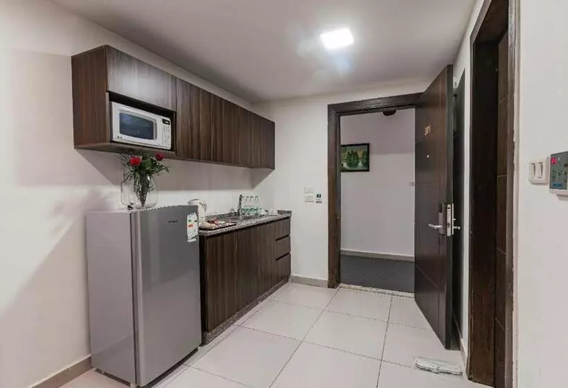 سوئیت دلوکس 2 خوابه, Lancaster Hotel Apartments Gardens