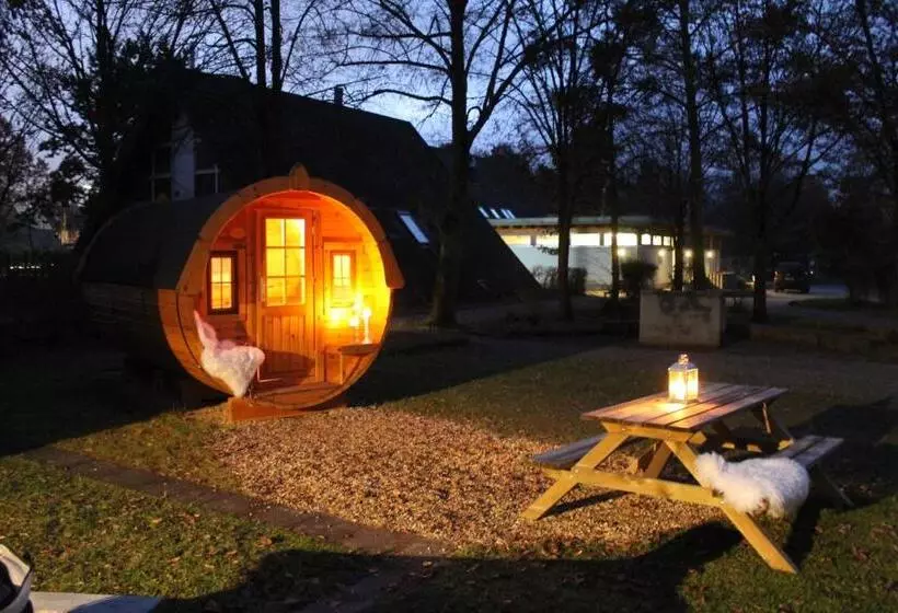 バス共有のスタンダードルーム, Azur Waldcamping Auwaldsee
