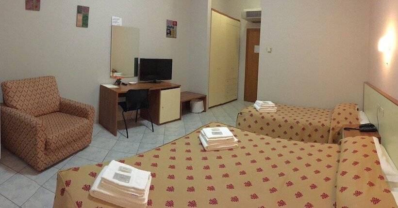 스탠다드 트리플 룸, Albergo La Posta Arezzo