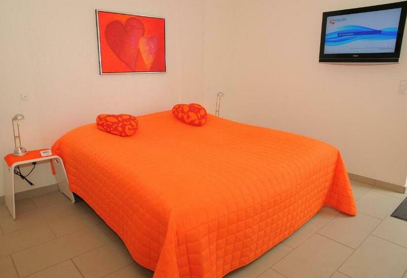 غرفة قياسية, Coco Aps