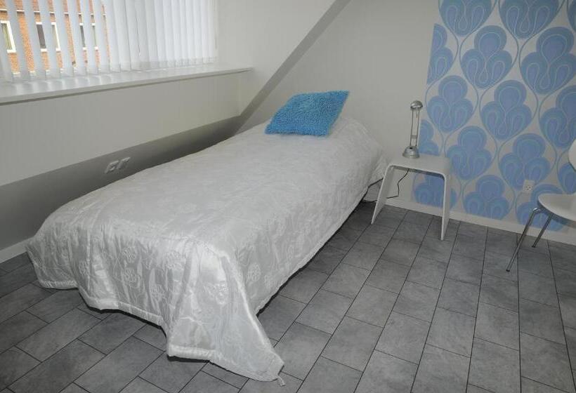 غرفة قياسية فردية حمام مشترك, Coco Aps