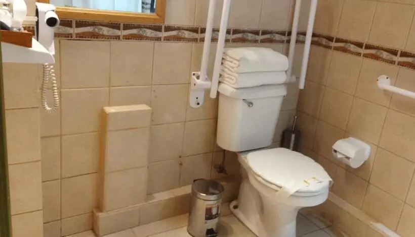 Standard-huone, Di Torlaschi