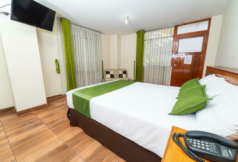 标准间, El Turista