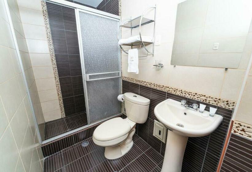 标准间, El Turista