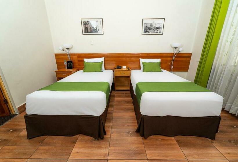 标准间, El Turista