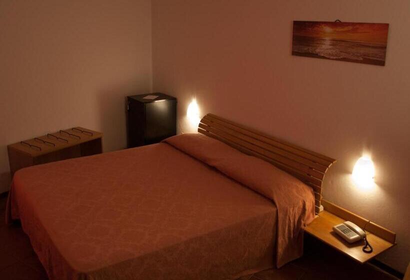 חדר סטנדרט, Garibaldi