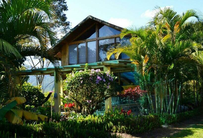 بنگله خانوادگی, Hostería Arasari