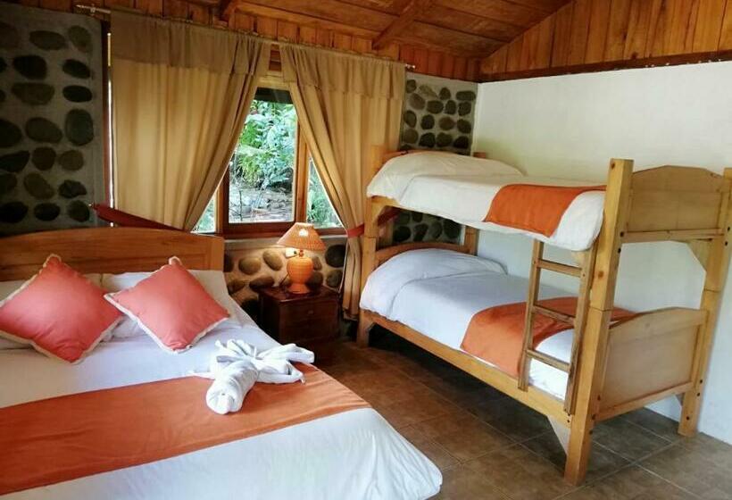 اتاق استاندارد سه نفره, Hostería Arasari