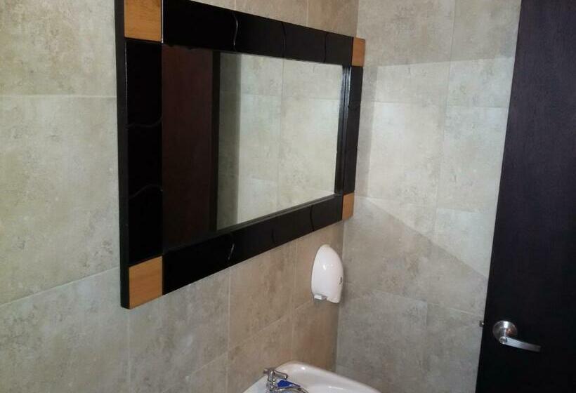 חדר סטנדרט מיטה זוגית, Las Mercedes Airport Quito