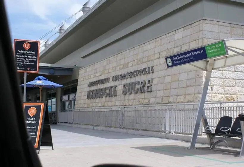اتاق لوکس خانوادگی, Las Mercedes Airport Quito