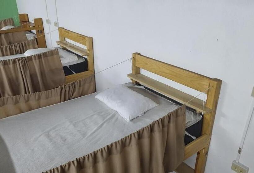Кровать в Общей Комнате, Posada Edem