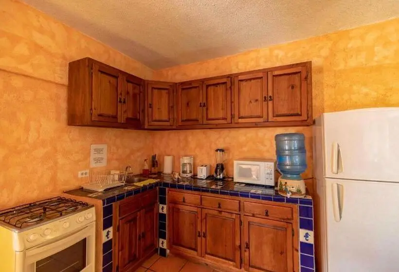 سوییت جونیور, Posada Luna Sol