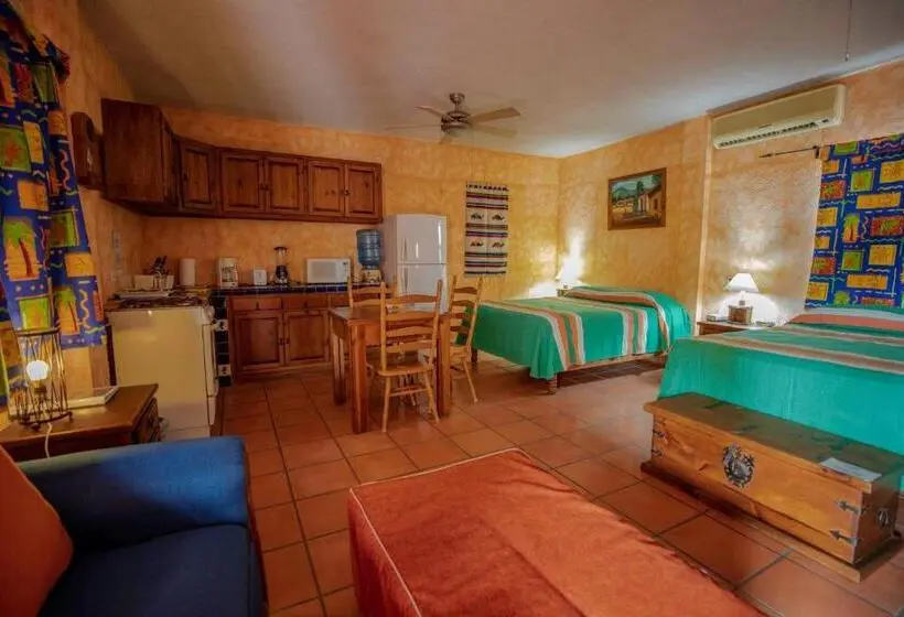 سوییت جونیور, Posada Luna Sol