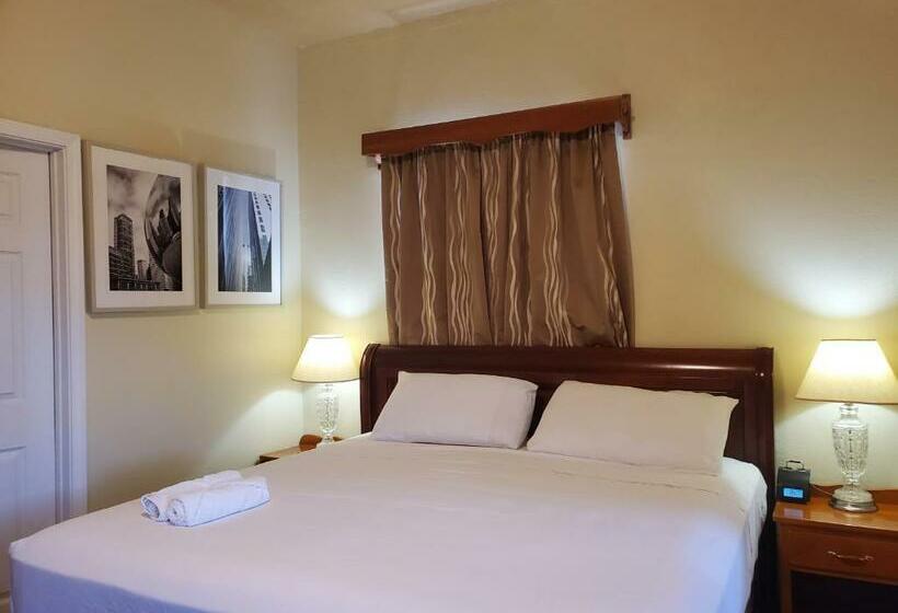 חדר סטנדרט עם מיטת קינג, Rolson