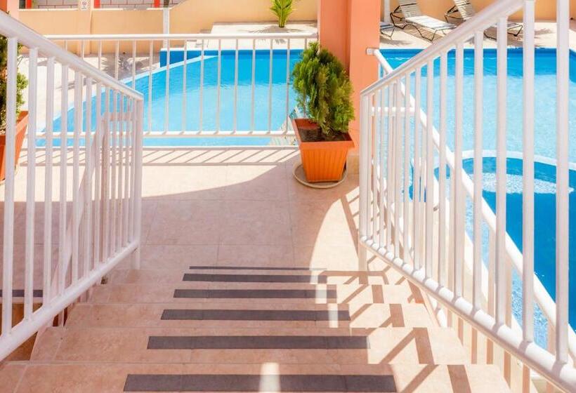 חדר סופריור, Rolson