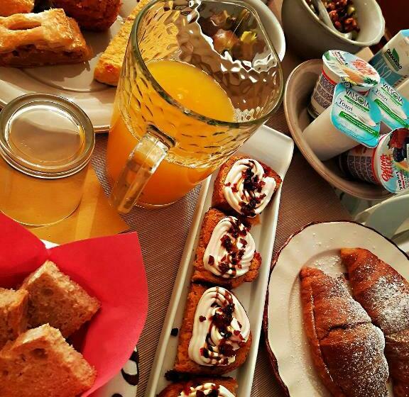 سوییت جونیور, Room Inn