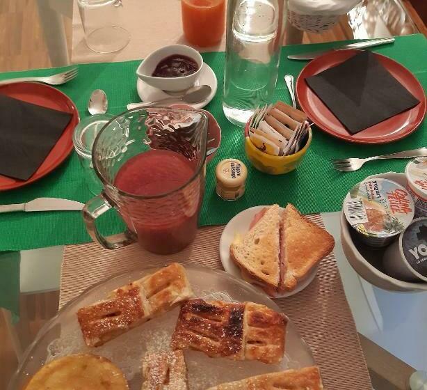 سوییت جونیور, Room Inn