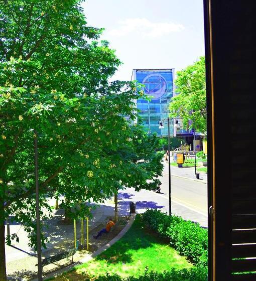 سوییت جونیور, Room Inn