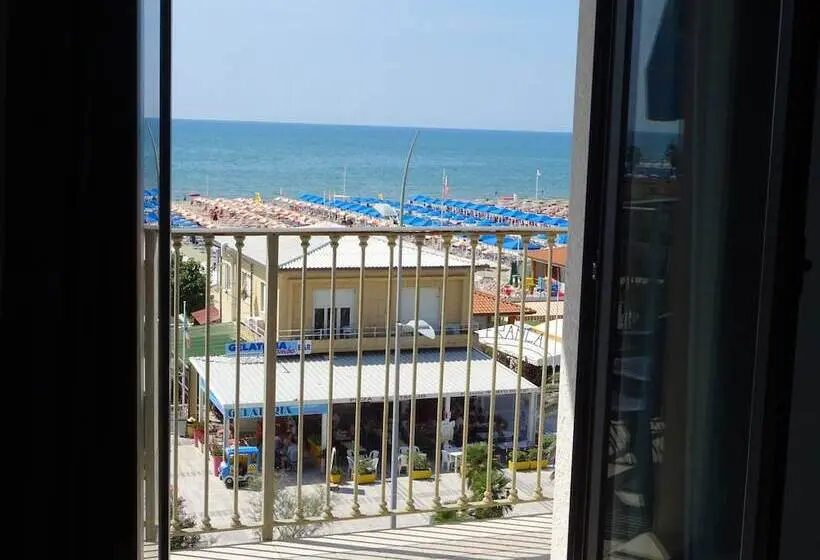 اتاق استاندارد یک نفره با چشم‌انداز دریا, Sole E Mare