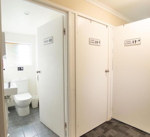 חדר סטנדרד יחיד חדר אמבטיה משותף, Somewhere To Stay Backpackers