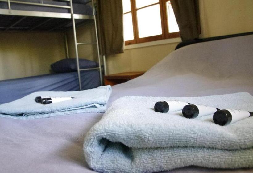 חדר דלוקס, Somewhere To Stay Backpackers