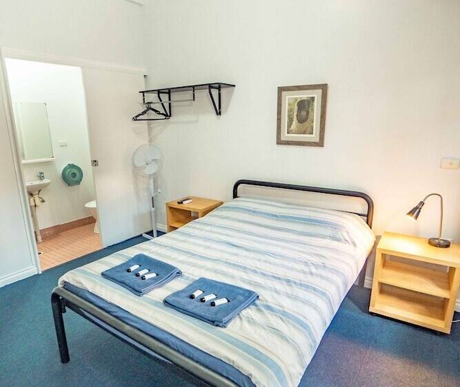 חדר דלוקס, Somewhere To Stay Backpackers