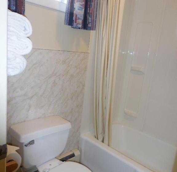 ２ダブルベッドのスタンダードルーム, Acadia Gateway Motel