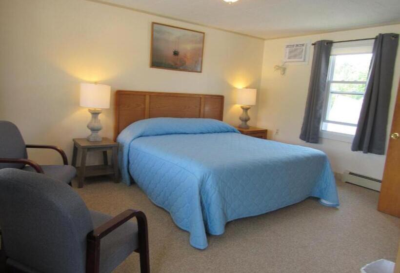 스탠다드 룸 킹사이즈 침대, Acadia Gateway Motel