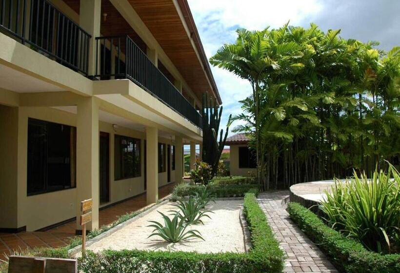 Номер Комфорт, Arenal Backpackers Resort