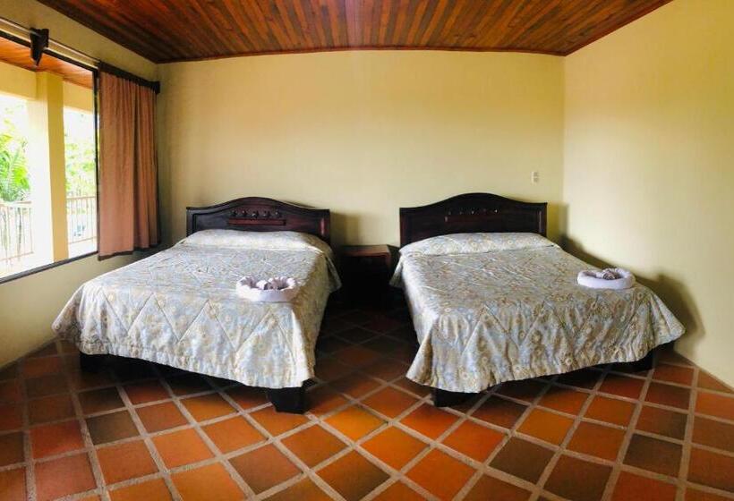 غرفة كومفورت, Arenal Backpackers Resort