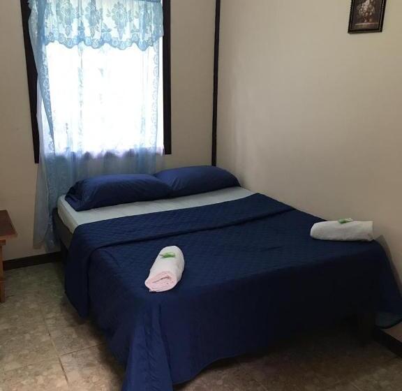 带共用浴室的标准房间, Hospedaje Meryscar