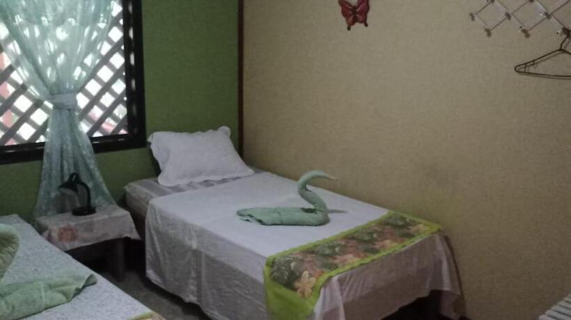 带共用浴室的标准房间, Hospedaje Meryscar