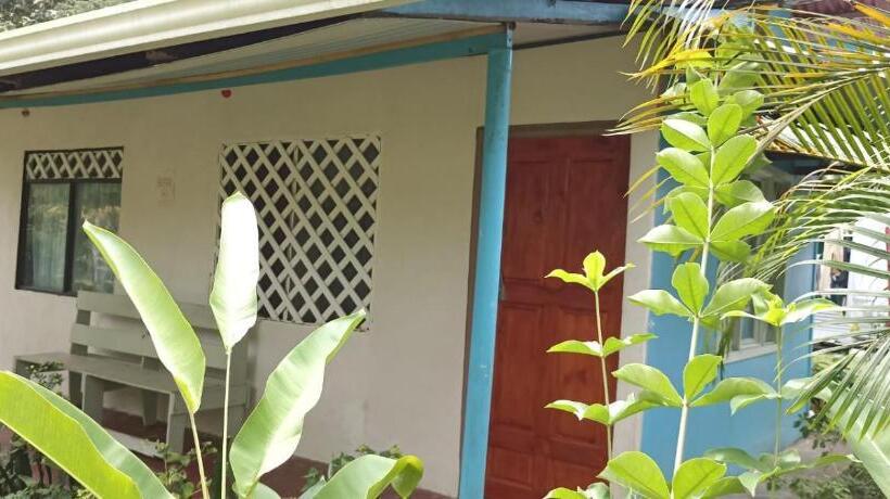 标准三人间, Hospedaje Meryscar