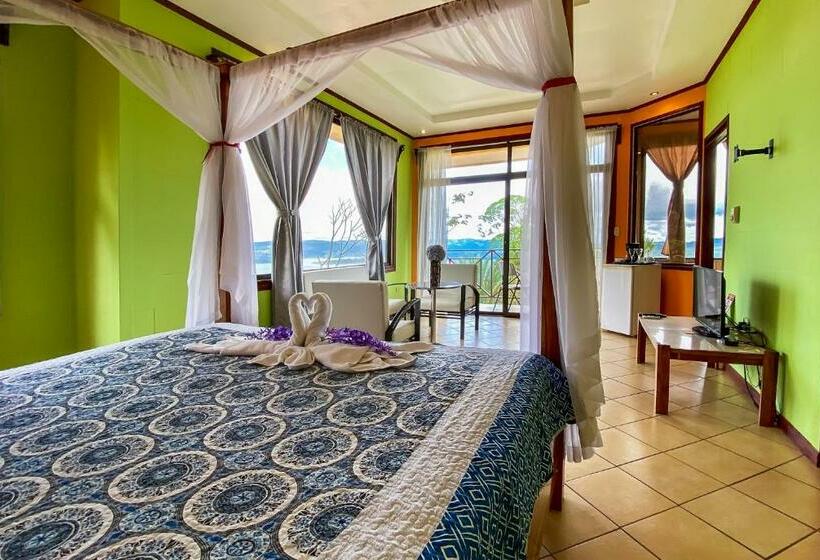 جناح مزود بجاكوزى, Arenal Garden Lodge