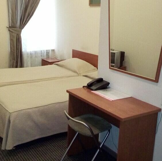 Standard-studio, Rinaldi History