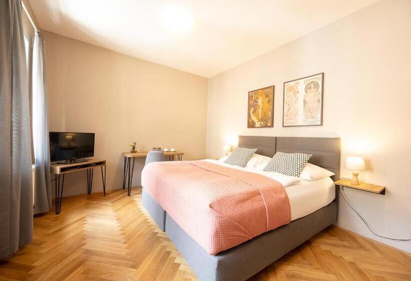 غرفة كومفورت, Tanzberg Mikulov